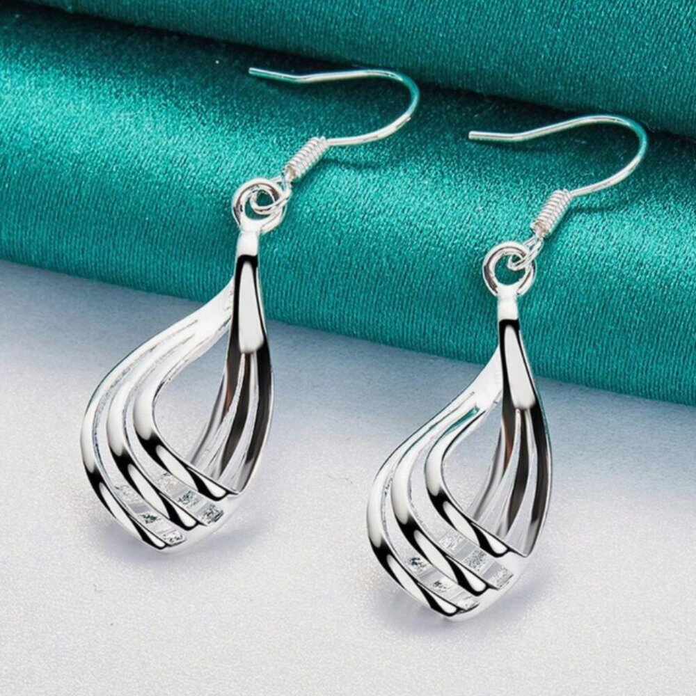 Wavy 925 Silver Modern Hook Earrings NWT